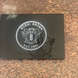 Bobbi Brown eyeshadow custom palette. Can be customized with other shades.